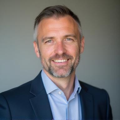 Professioneel portret van Lars Ivarsson